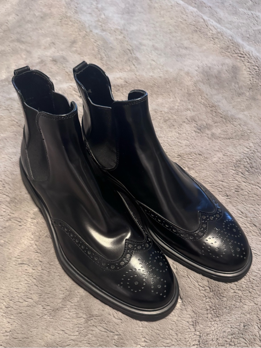 Hogan Leather Chelsea Boots